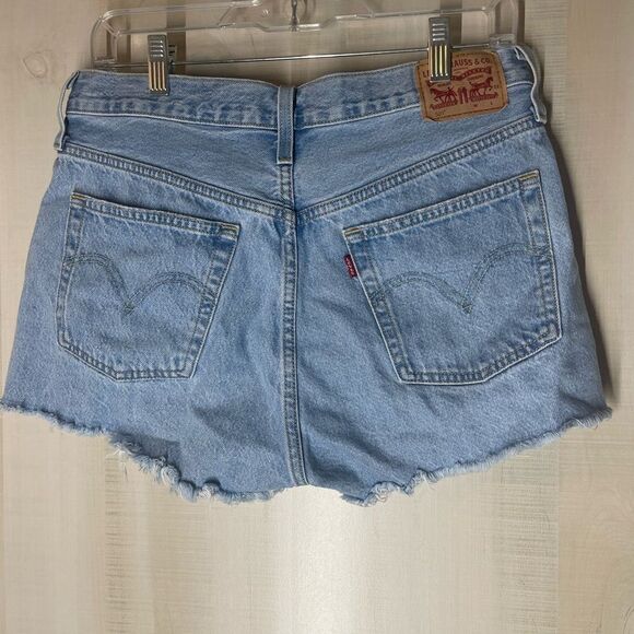 Levi’s 501 button fly cut offs jean‎ denim shorts, size 30 - Picture 8 of 9